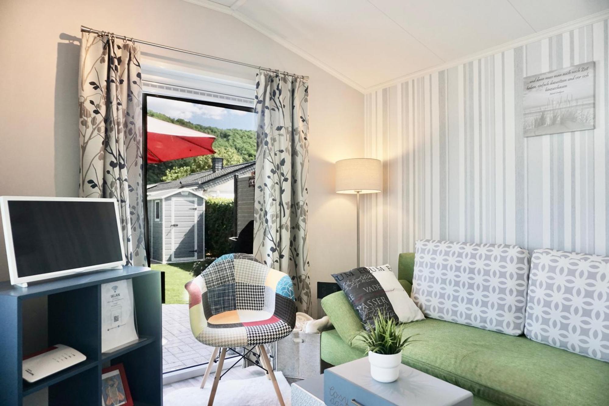 Ferienhaus Ufergeheimnis Am Guelser Moselbogen I 2 Sz I 5 Gaeste I Badebucht I Grill I Garten Coblence Extérieur photo