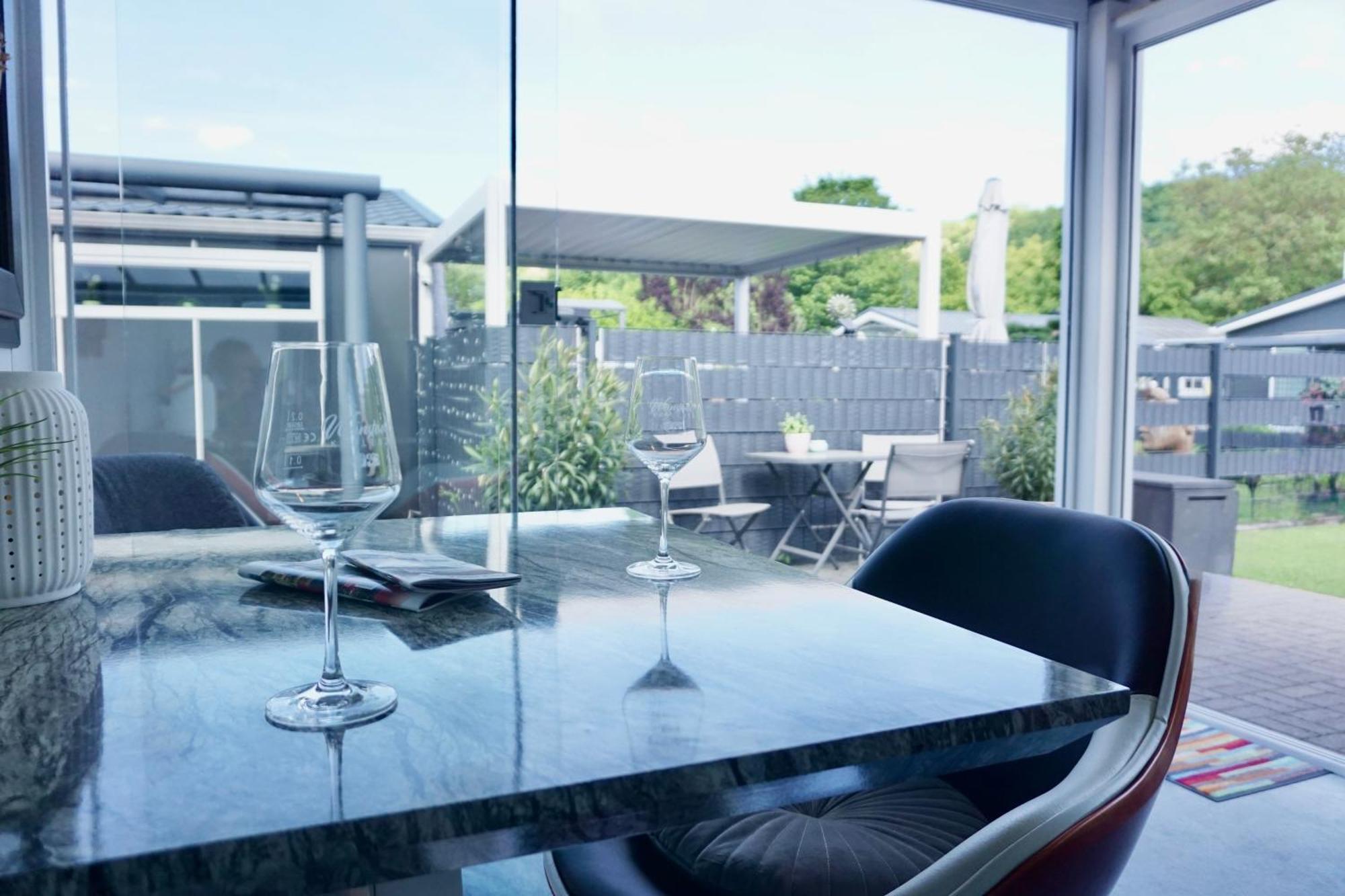 Ferienhaus Ufergeheimnis Am Guelser Moselbogen I 2 Sz I 5 Gaeste I Badebucht I Grill I Garten Coblence Extérieur photo